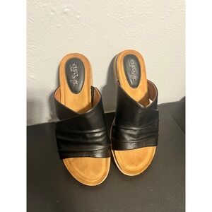 EuroSoft by Sofft Elesha Black Ruched Slide Sandals Womens 7M ES0057401 FlatMule